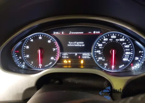 2013 Audi A8 3.0T из США, поврежденный, VIN WAUAGAFD2DN013399